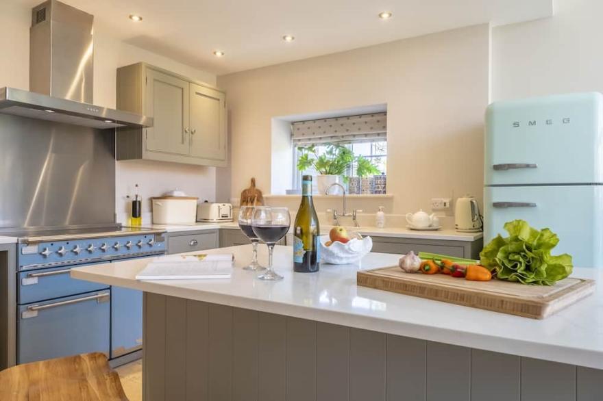Previously a school house this property is surrounded by a fully enclosed garden