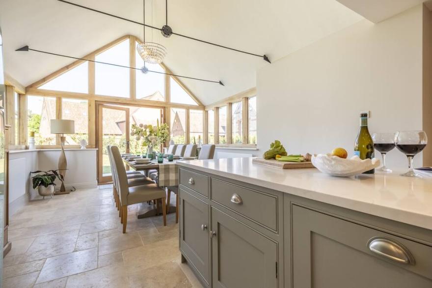 Previously a school house this property is surrounded by a fully enclosed garden