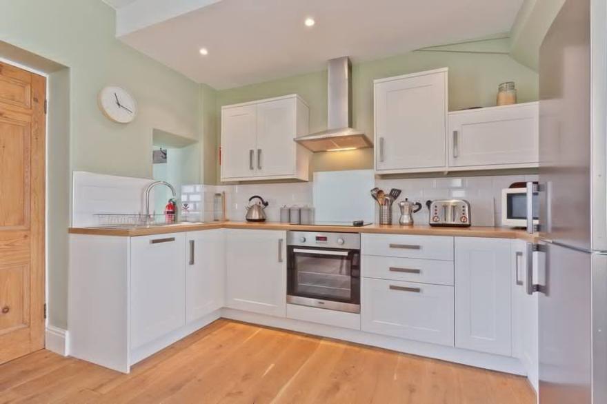 Vine Tree Cottage - Coniston Village