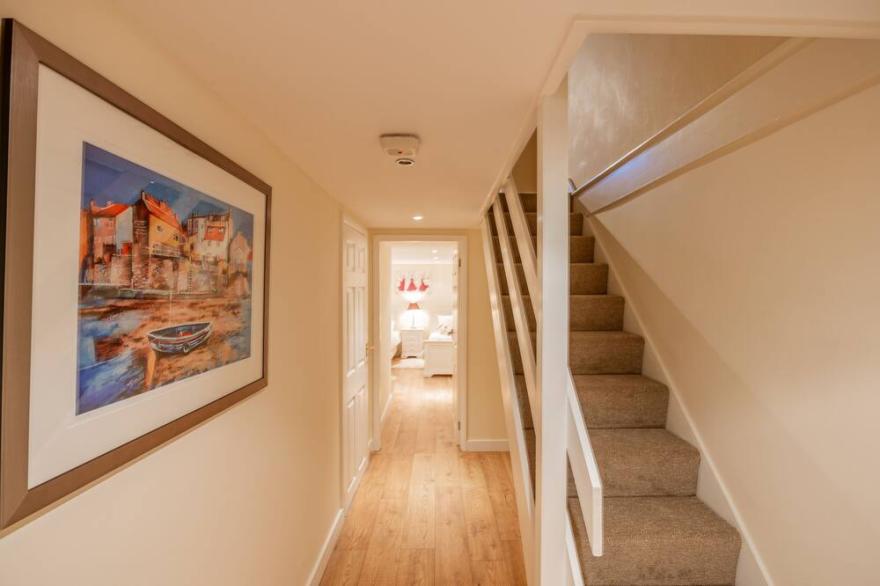Harlow View, Harrogate - 2 bedroom apt. Dog Friendly. Free Parking.