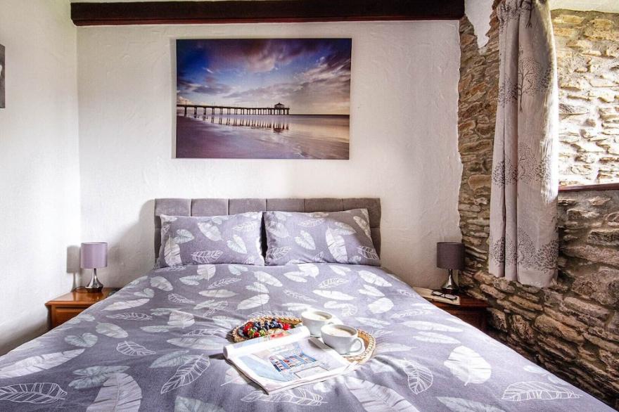 Rowan Retreat - sleeps 2 - Nr Looe and Polperro