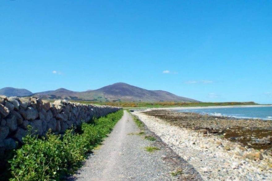 MONEYDARRAGE COTTAGE -  mountain and sea views (Hot Tub available for hire)