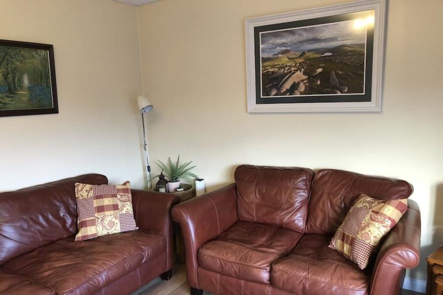 MONEYDARRAGE COTTAGE -  mountain and sea views (Hot Tub available for hire)