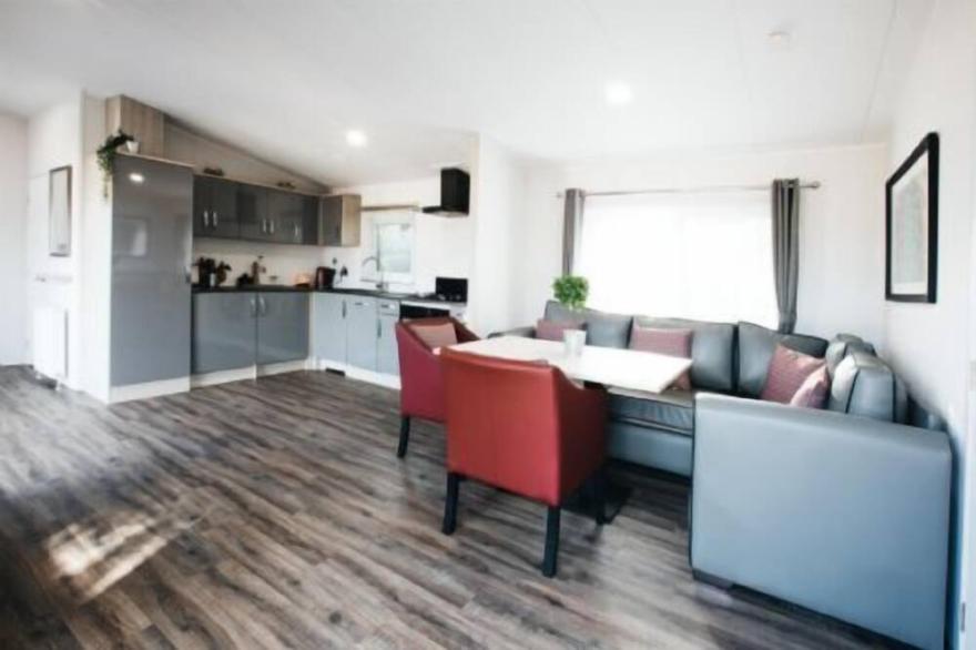 A superior lodge 3 that sleeps 8 guests  in 3 bedrooms