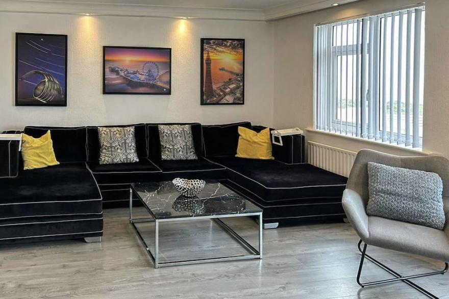 4 bedroom accommodation in Thornton-Cleveleys