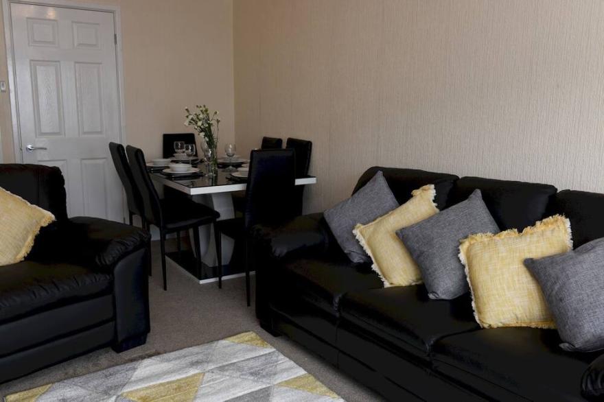 Dartside 1 - Two Bedroom Apartment, Sleeps 7