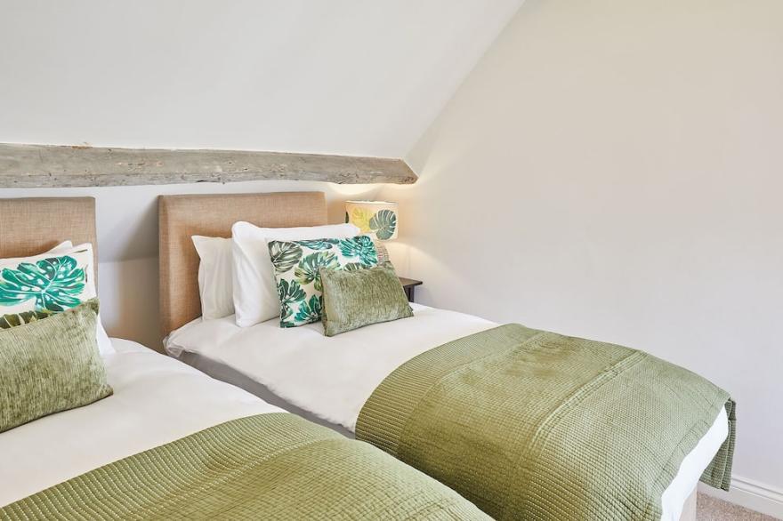 Host & Stay | Waterlily Cottage