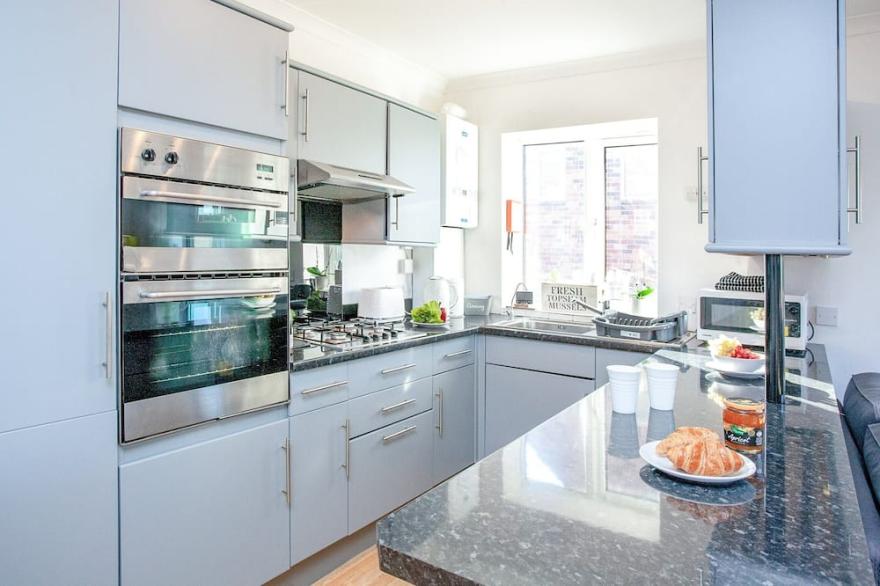 2 bedroom accommodation in Exmouth