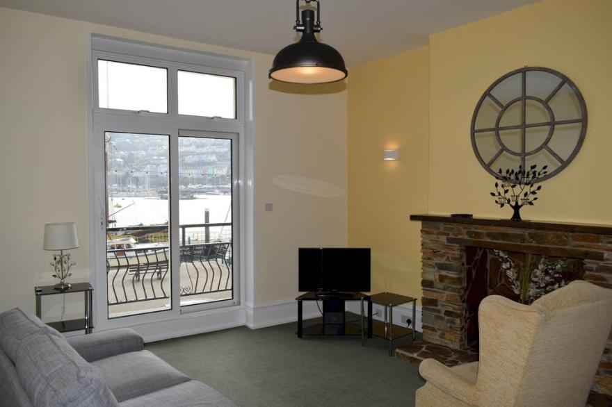 Harborside 1 - Two Bedroom Apartment, Sleeps 5