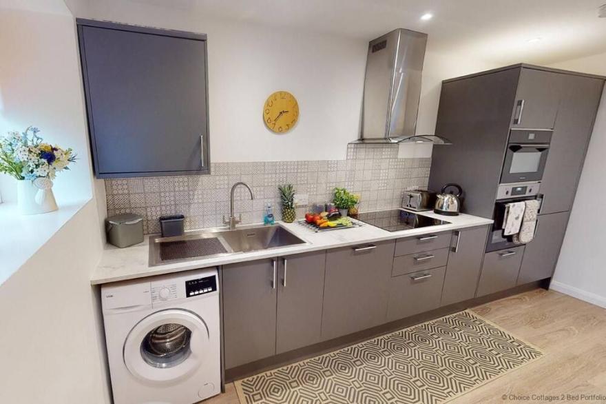 ORCHARD COTTAGE is a stylish, beautifully presented holiday 2 bedroon cottage