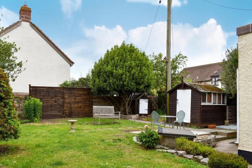 2 bedroom accommodation in Middlezoy, near Bridgwater
