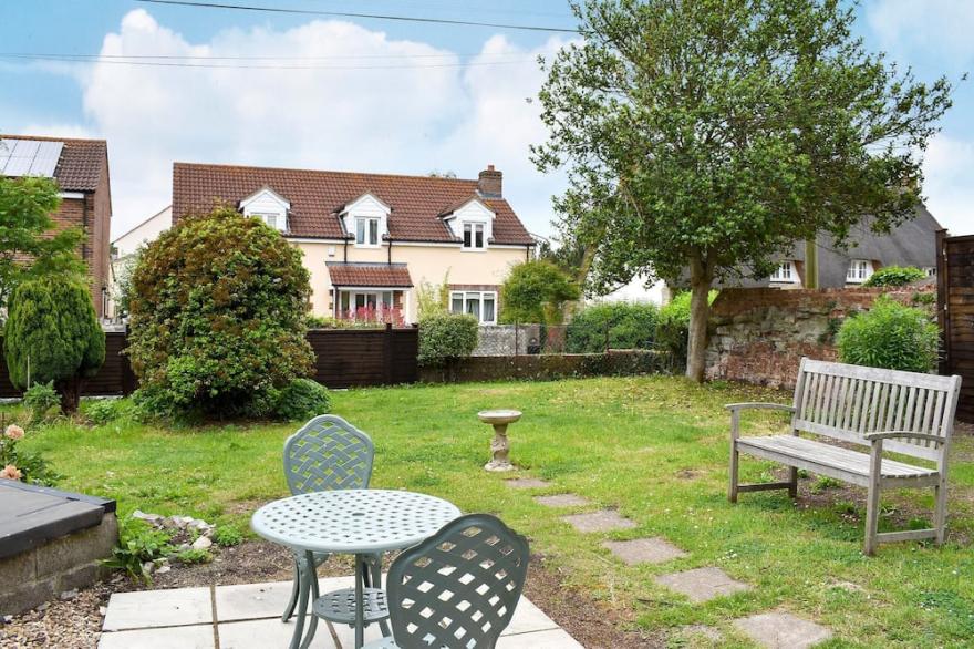 2 bedroom accommodation in Middlezoy, near Bridgwater