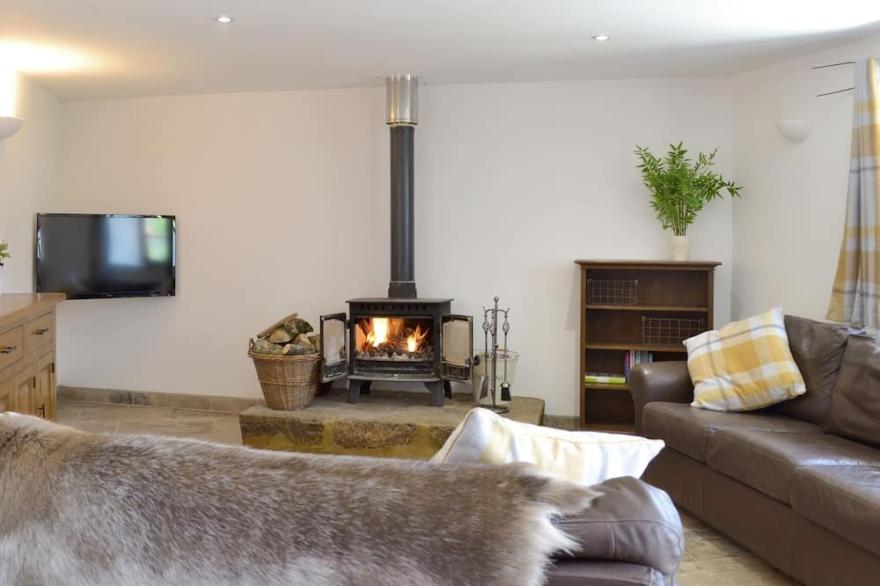 2 bedroom accommodation in Ilsington, near Newton Abbot