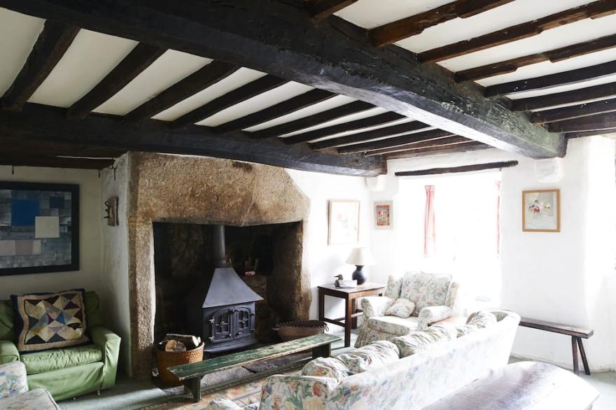 C16th House With A Rambling Garden In A Hamlet In The Dartmoor National Park