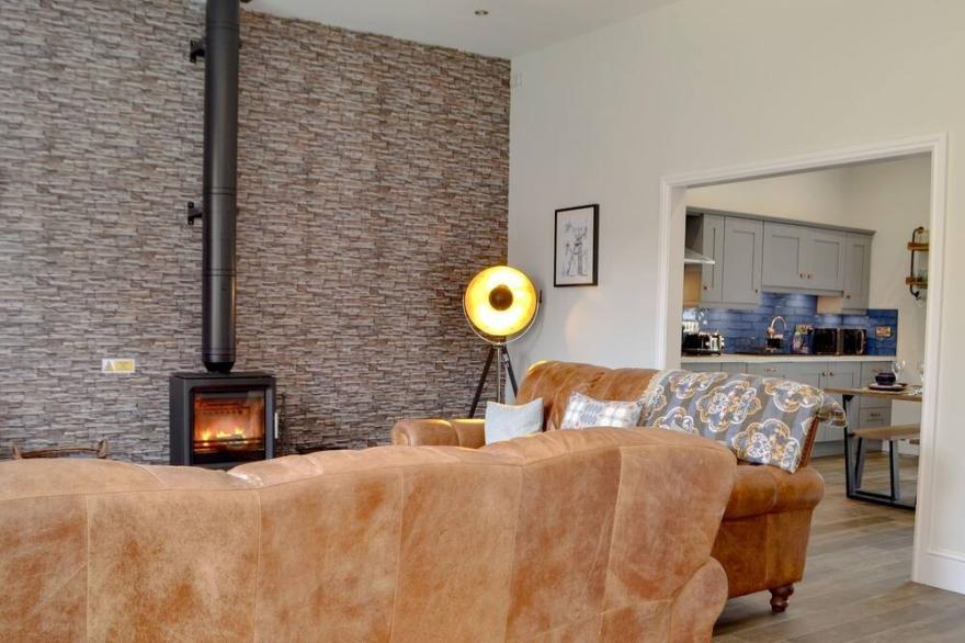 3 bedroom accommodation in Ammanford