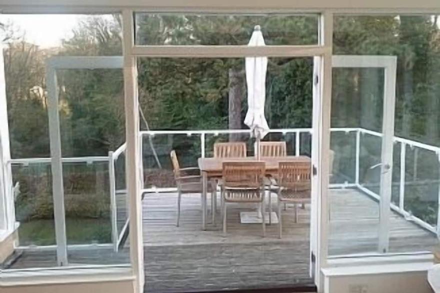 Charming Holiday Home In Totland Bay, Isle of Wight