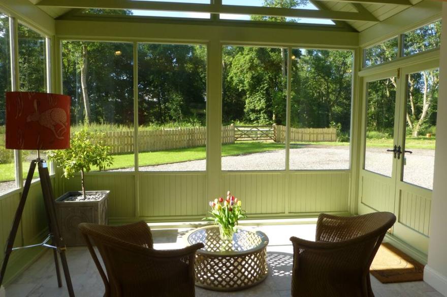 Award Winning Ideal Rural Escape in Earn Valley 5 min from Perth