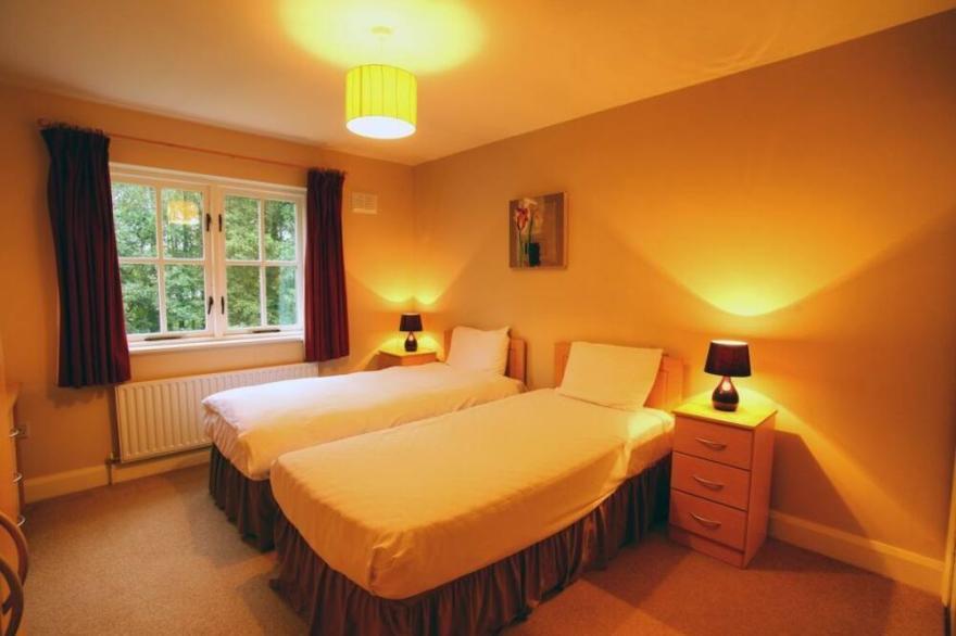 Walking distance to  Bunratty Castle Folk Park