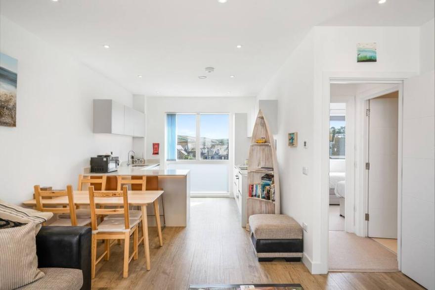 5 The Dunes -  a house that sleeps 4 guests  in 2 bedrooms