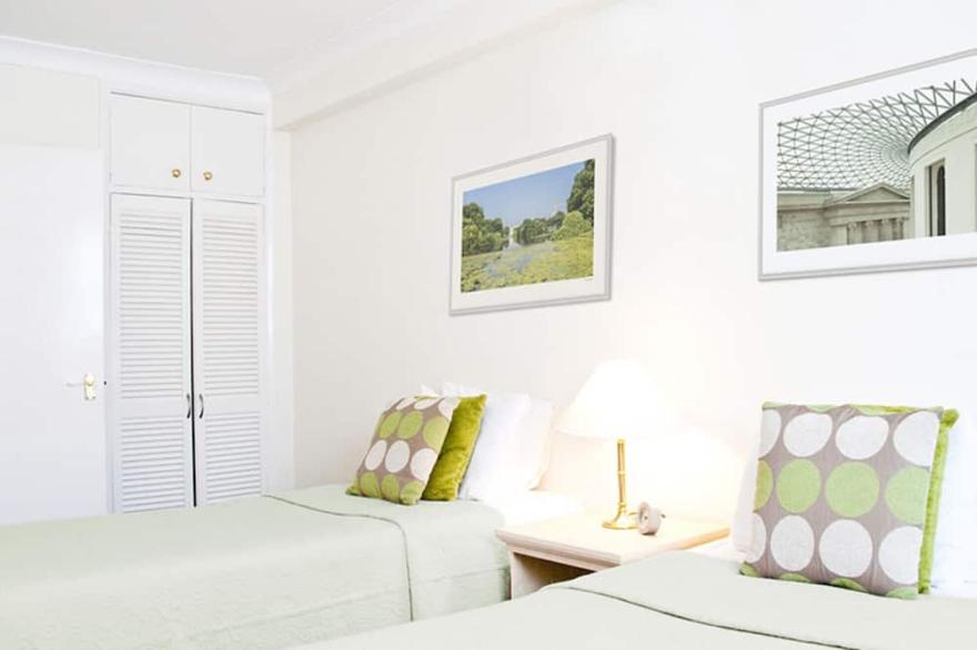 Mayfair Serviced 2 bedroom Apartments - Ideal for Families