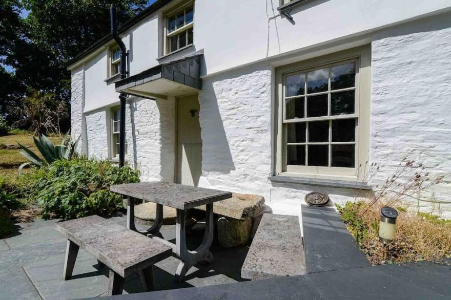 Idyllic and magical mill house in St Ervan, Cornwall with a magical garden