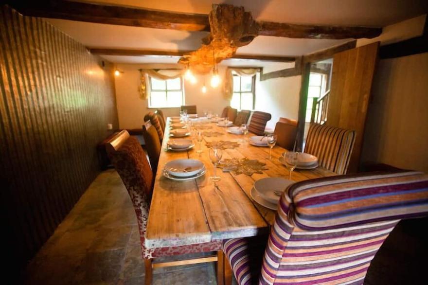 400 year old Welsh long house in its own grounds in stunning countryside