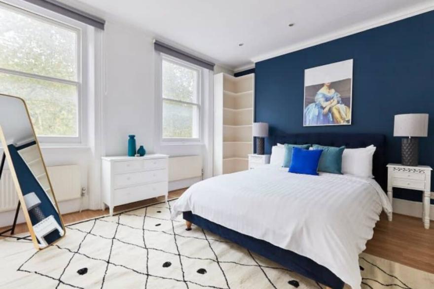 Spacious, Modern, Luxury 3 Bedroom apartment, Central location, Knightsbridge-F3