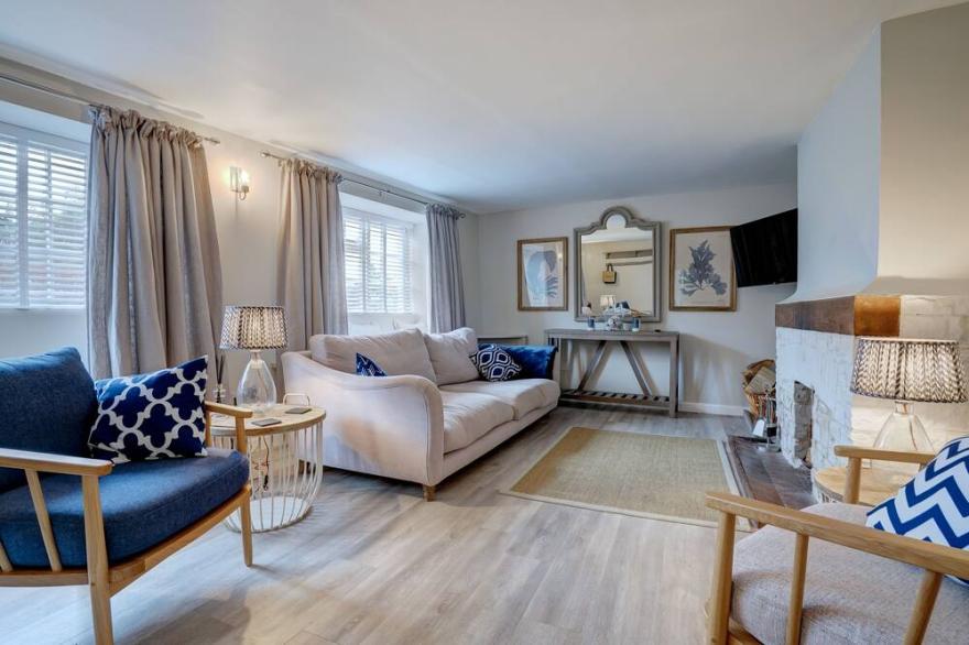 Three double bedroom fisherman’s cottage-breathtaking views across RSPB marshes.