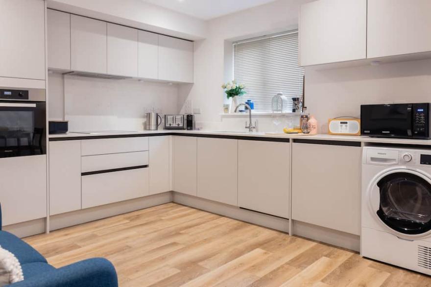DRIFTWOOD, pet friendly, character holiday cottage in Crantock