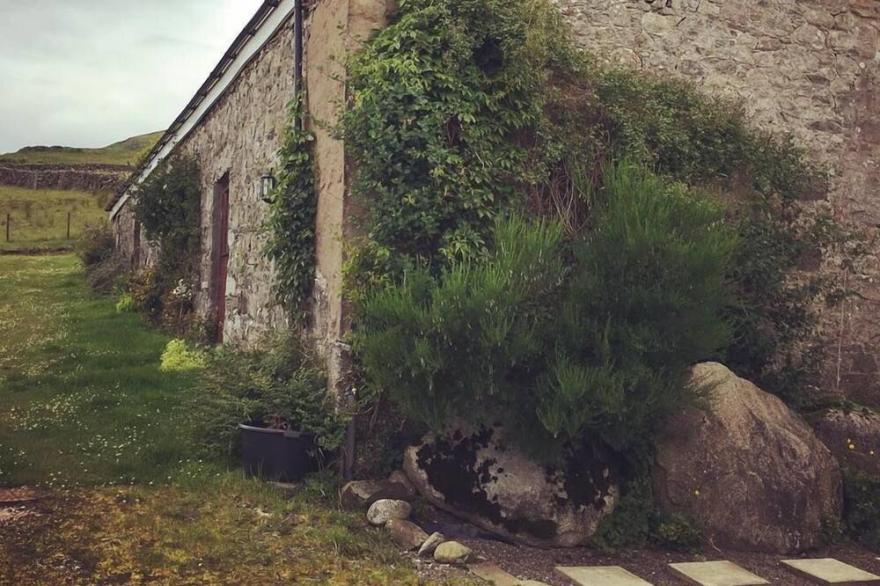 Croft Cottage -  a cottage that sleeps 2 guests  in 1 bedroom