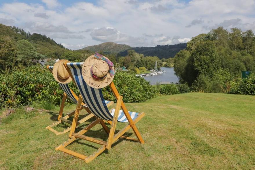 ALLOA, pet friendly, character holiday cottage in Newby Bridge
