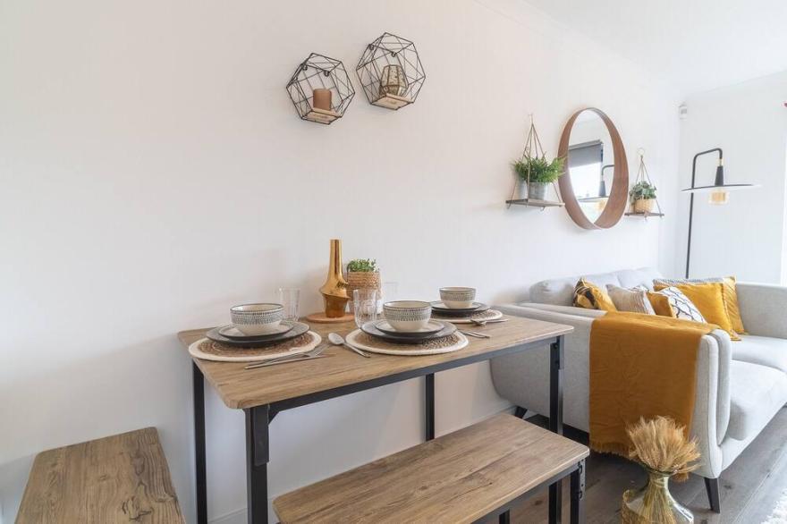 Luxury Glasgow flat in the heart of the West end