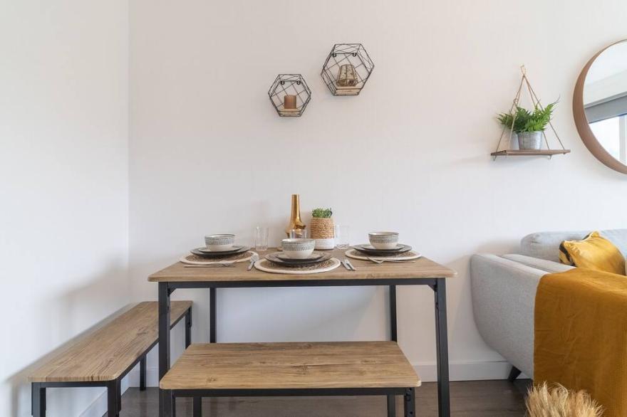 Luxury Glasgow flat in the heart of the West end