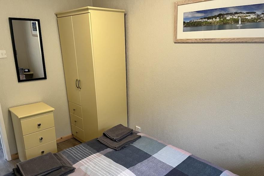 'Moles Chamber' nr. Looe & Polperro. Quiet Site. Communal Heated Pool.Free WiFi
