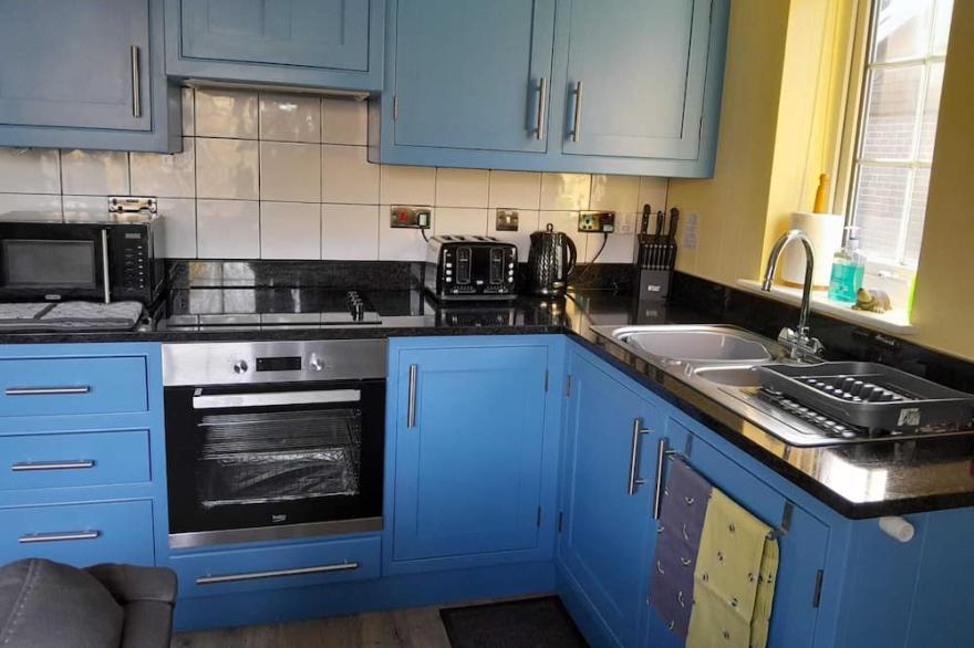 'Moles Chamber' nr. Looe & Polperro. Quiet Site. Communal Heated Pool.Free WiFi