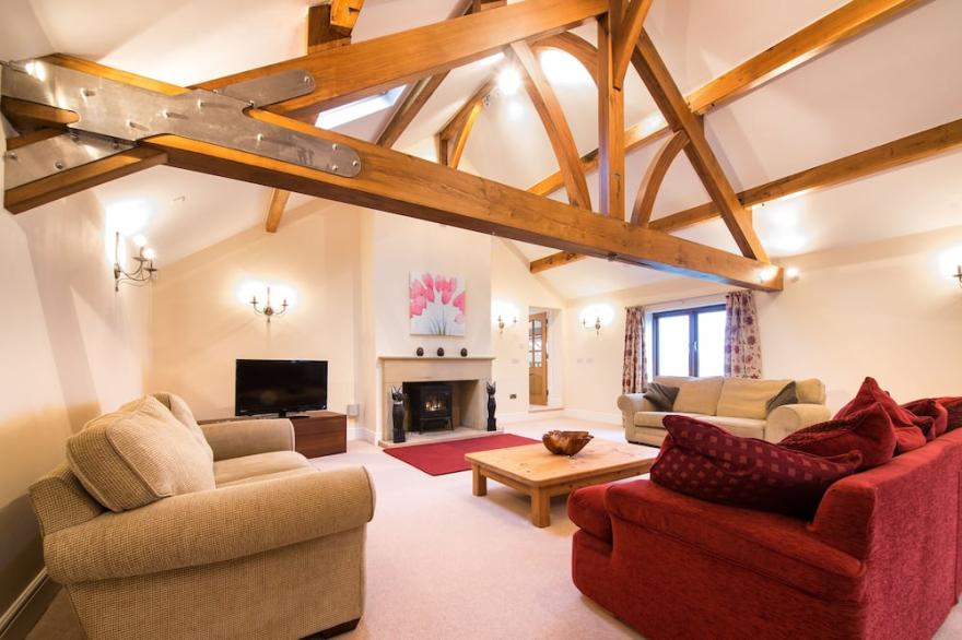 Boutique Detached Farm House With Hot Tub 14 guests