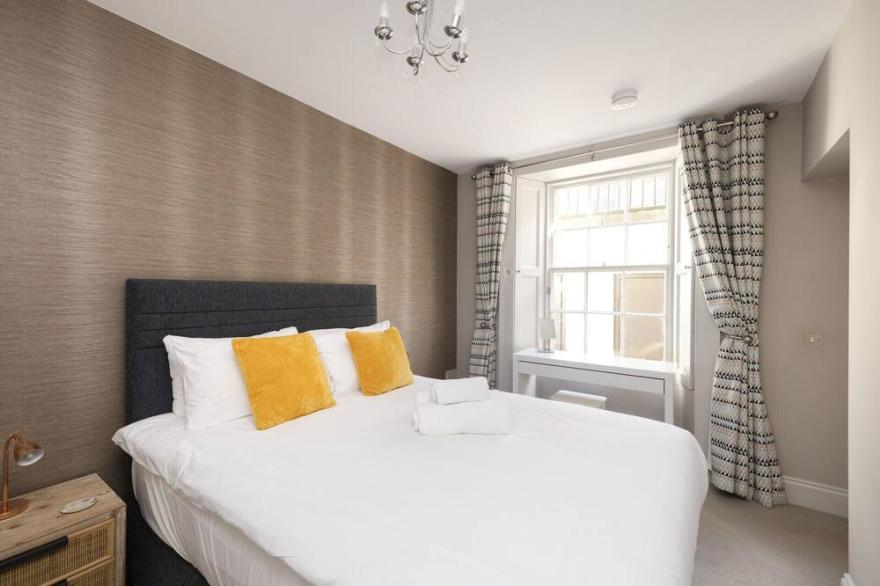 Super central Luxury Edinburgh Apartment