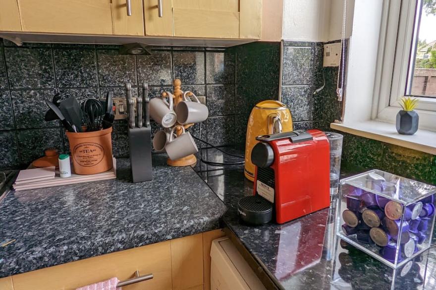 Beautiful London home;7-9 people& private garden