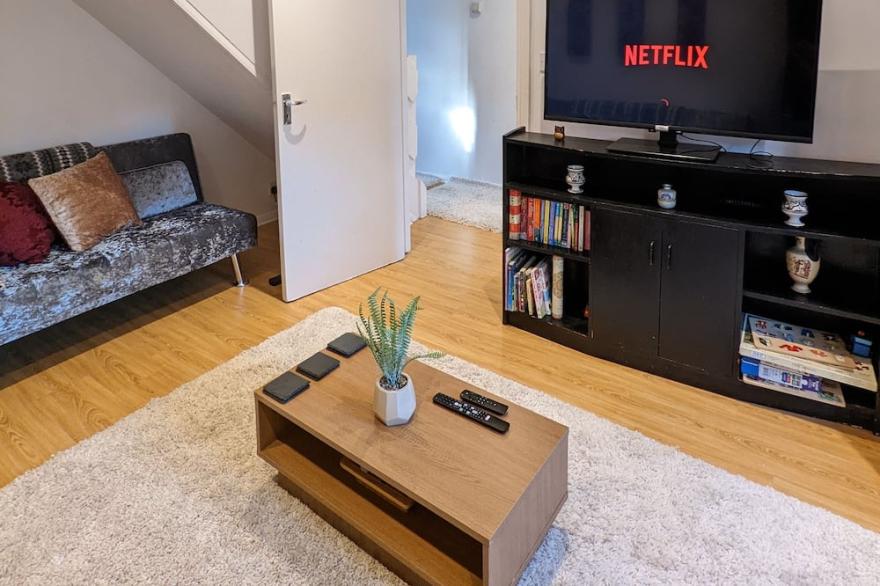 Beautiful London home;7-9 people& private garden