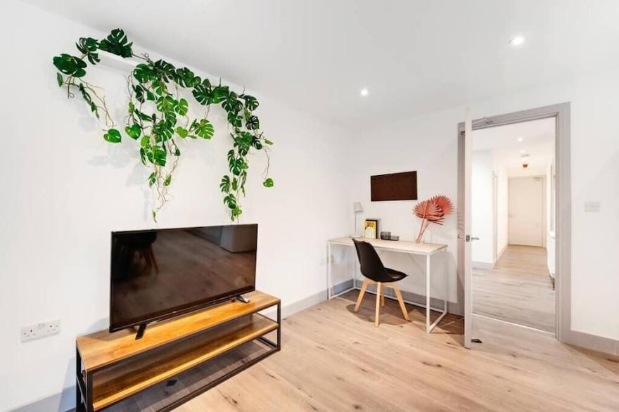 Lovely 3BD - 2BT in London