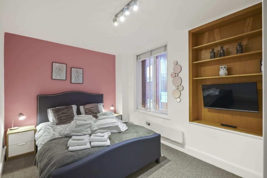 5M sleeps 4 by Exmouth Market