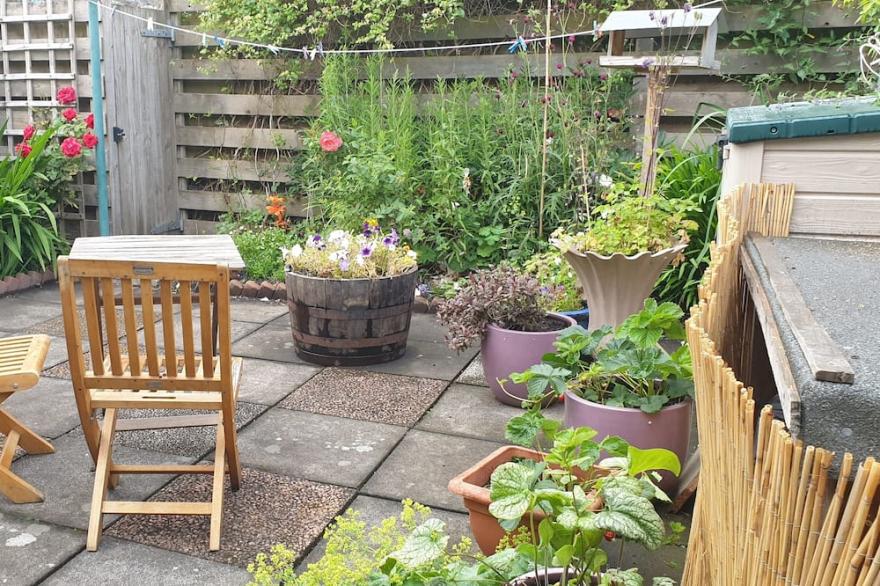 A cosy studio apartment in an idylic location on the banks of the river Tweed