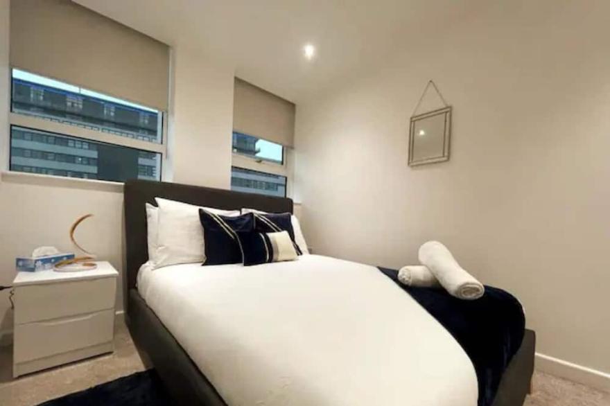 Luxurious 2 Bedroom Apartment Family Friendly