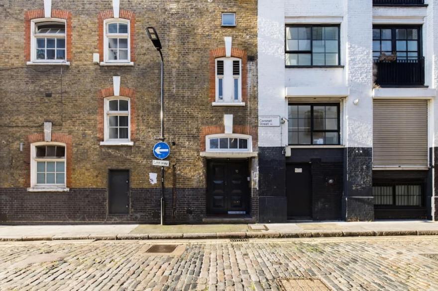 The Tonic COR-18 Coronet Street