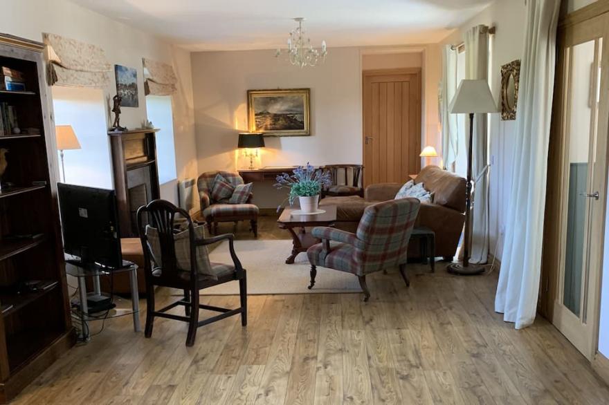 3 bedroom Historic Cottage With View Over Aberlady Bay