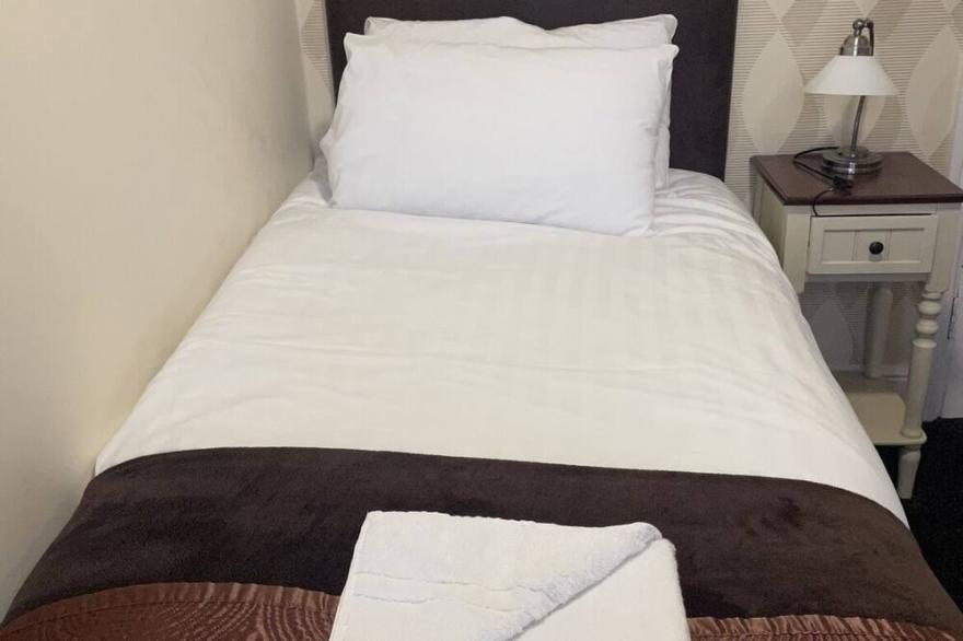 Single Room-Standard-Private Bathroom