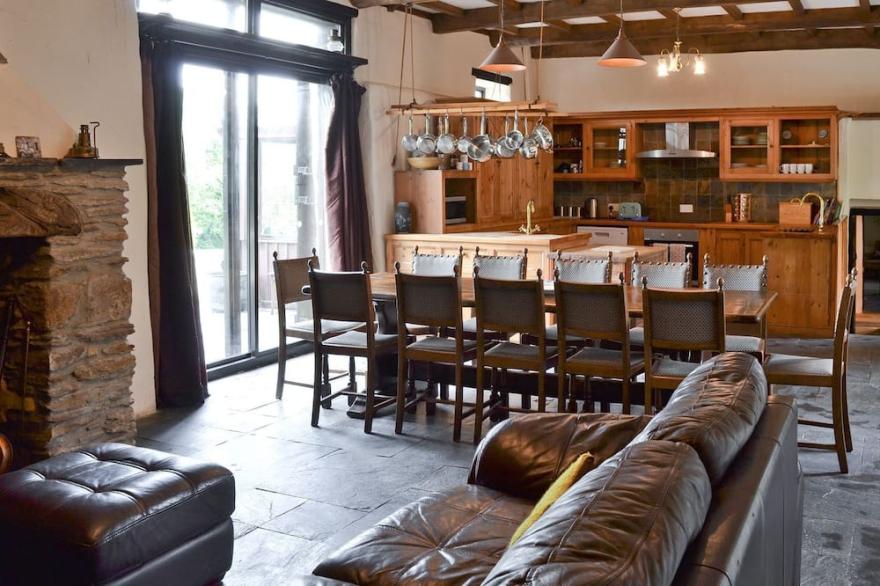 6 bedroom accommodation in Parracombe, near Ilfracombe