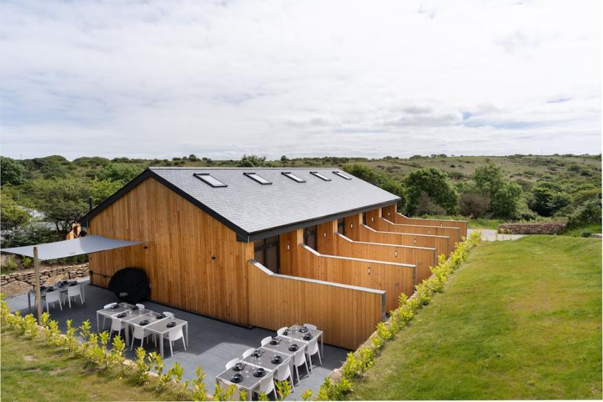 Delightful lodge in the Cornish countryside