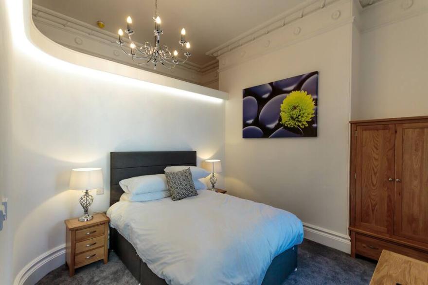 Luxury 1 bedroom first floor apartment