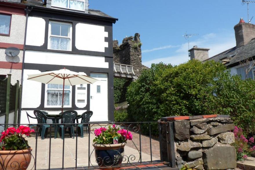 Holiday cottage within medieval walled town of Conwy North Wales